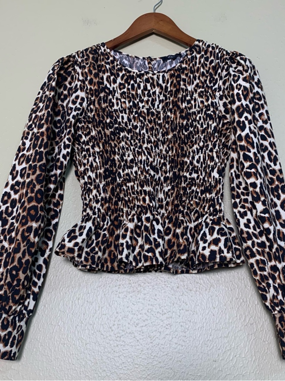 Rails Nala Leopard Peplum Top Smocked Animal Print Long Sleeve Brown Women’s M - Picture 2 of 7